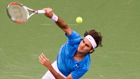 Federer unstoppable in desert heat