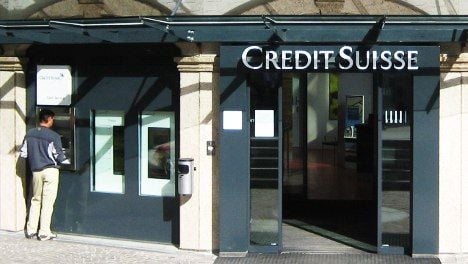 Credit Suisse reports plunging profits