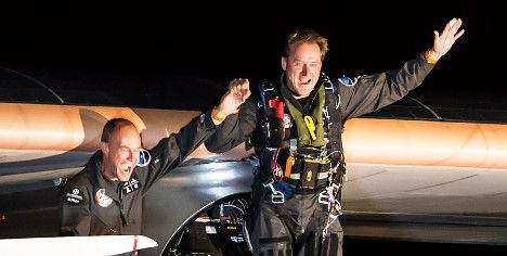 Swiss solar plane pilot in successful desert flight