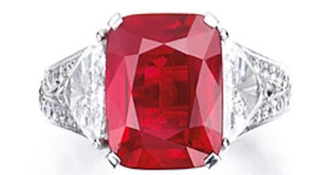 Sotheby’s to auction pricey jewels in Geneva