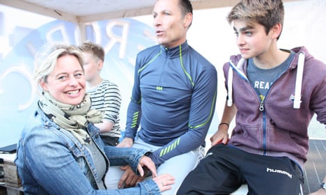 Hoel celebrates the world record with wife Kirsten and sons Frederik (15) and Kaj (9). Photo: Jørgen Bohn Christoffersen 