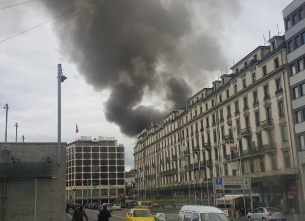 Large fire destroys Geneva hotel