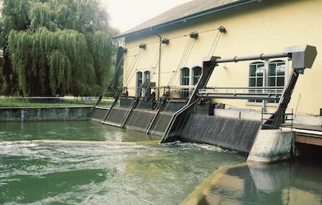 Man’s body washed up at Zurich hydropower station