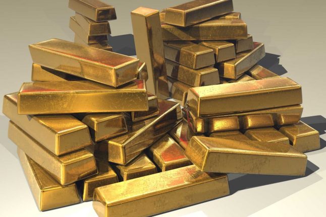 Switzerland searches for owner of 180,000 francs worth of gold bars left on train
