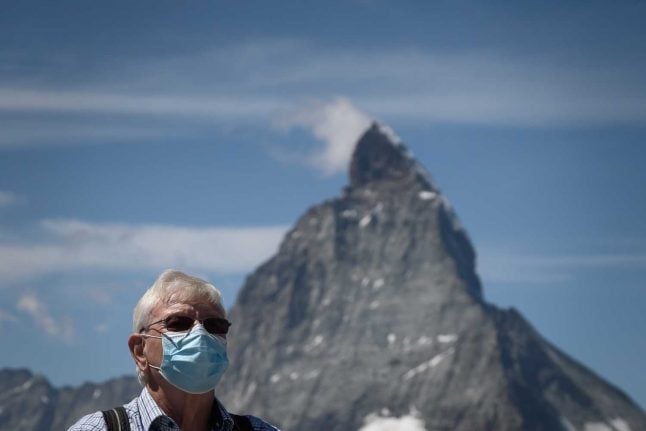 UPDATE: Valais becomes latest Swiss canton to tighten coronavirus restrictions