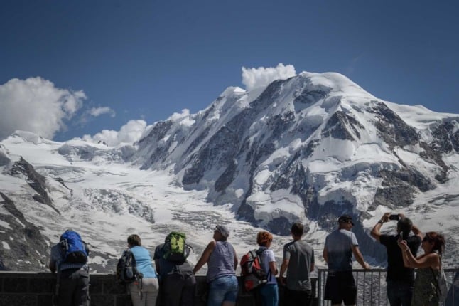 IceWatcher: The app tracking Switzerland's melting glaciers