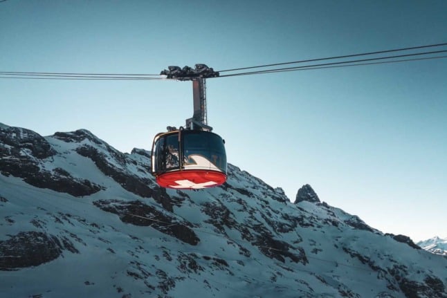 The Rotair Titlis in the Swiss alps is a sight to behold. Photo by Julien Flutto on Unsplash